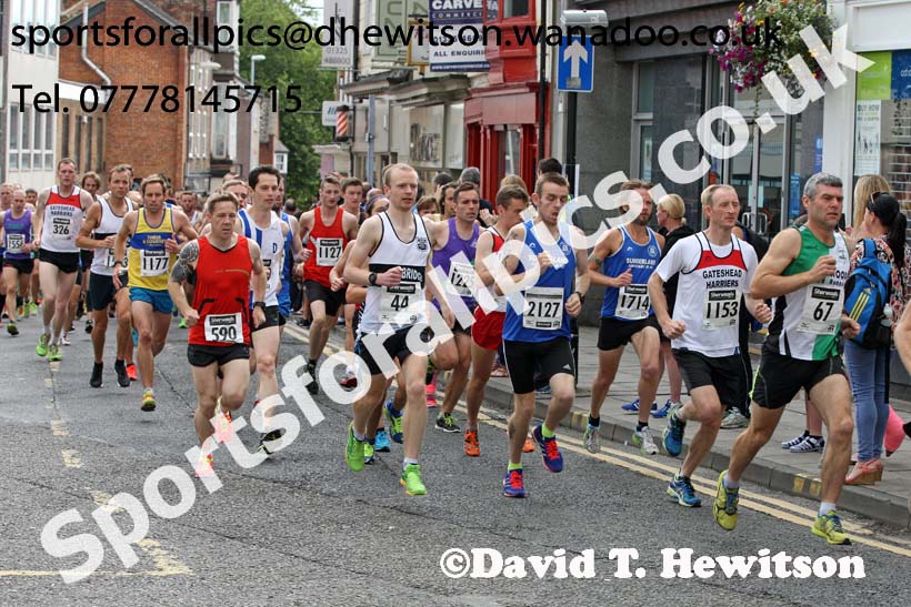 Start of the Darlington 10k Road Race. Photo: David T. Hewitson/Sports for All Pics